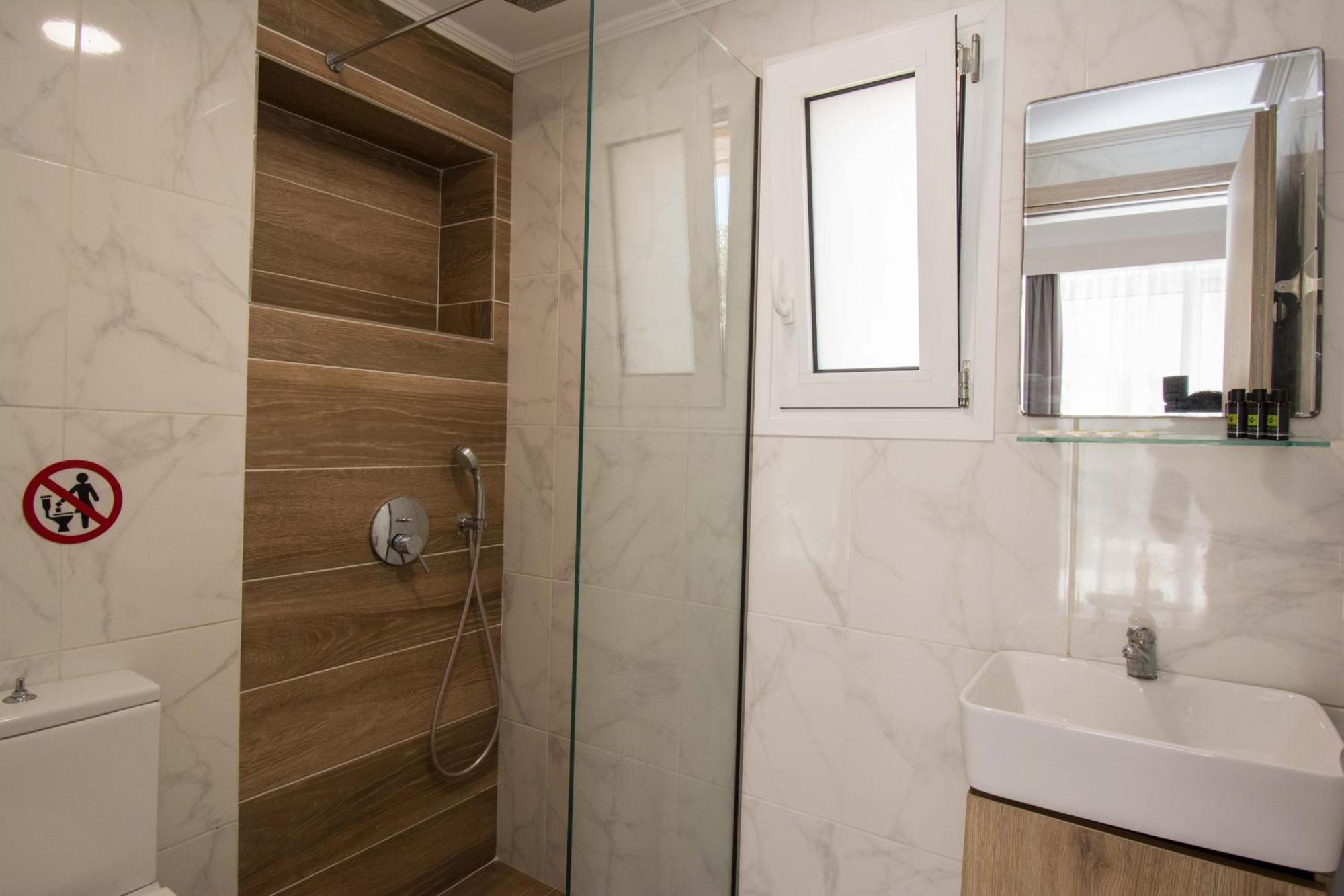 גובס Michalianna Suites "By Checkin" מראה חיצוני תמונה