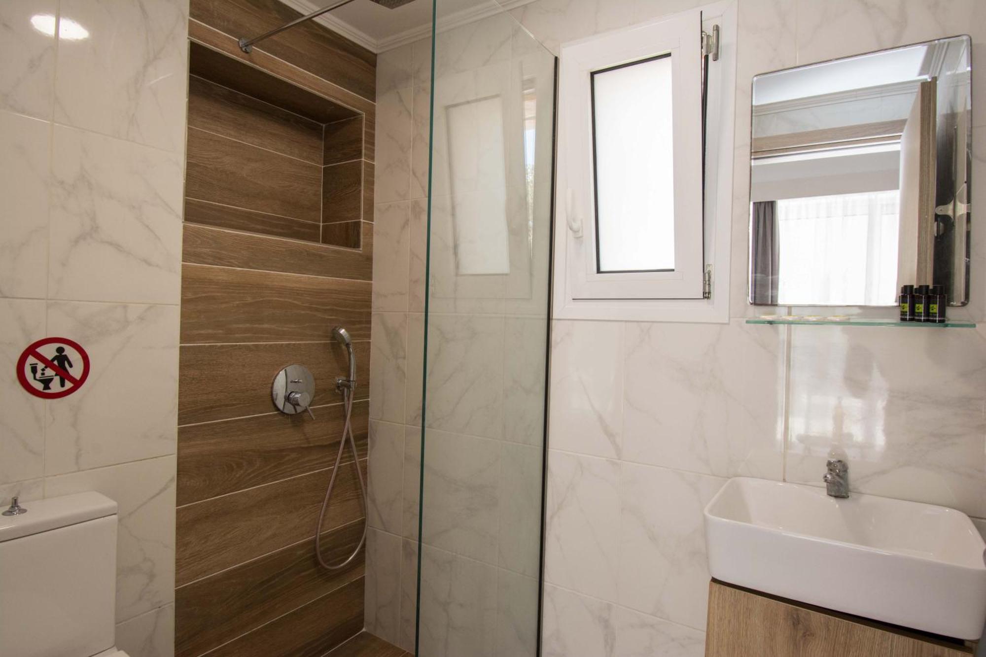 גובס Michalianna Suites "By Checkin" מראה חיצוני תמונה
