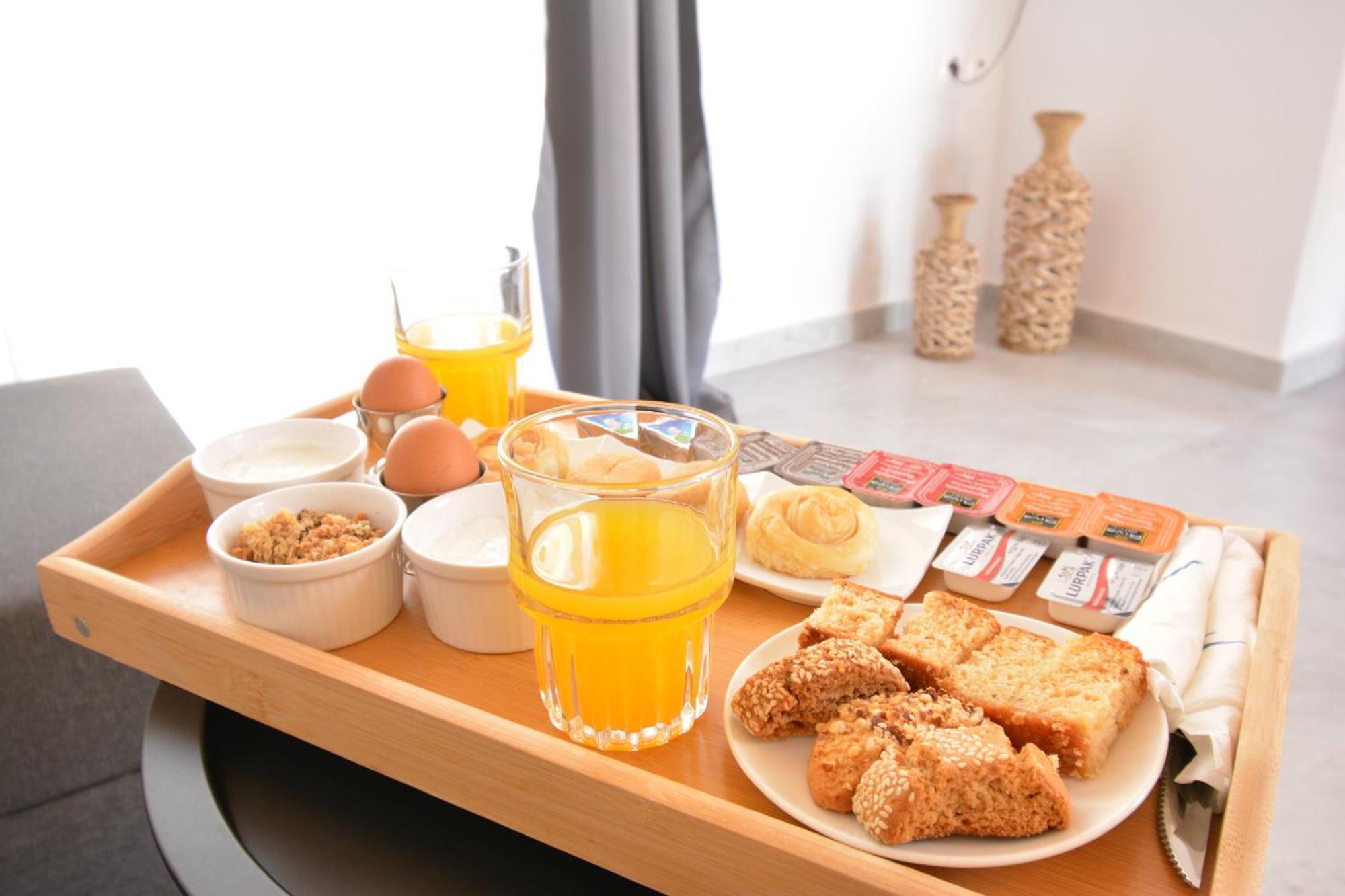 גובס Michalianna Suites "By Checkin" מראה חיצוני תמונה